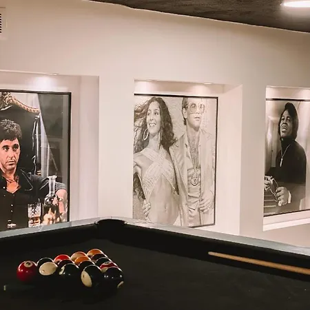 アパート Belowzero Gallery *